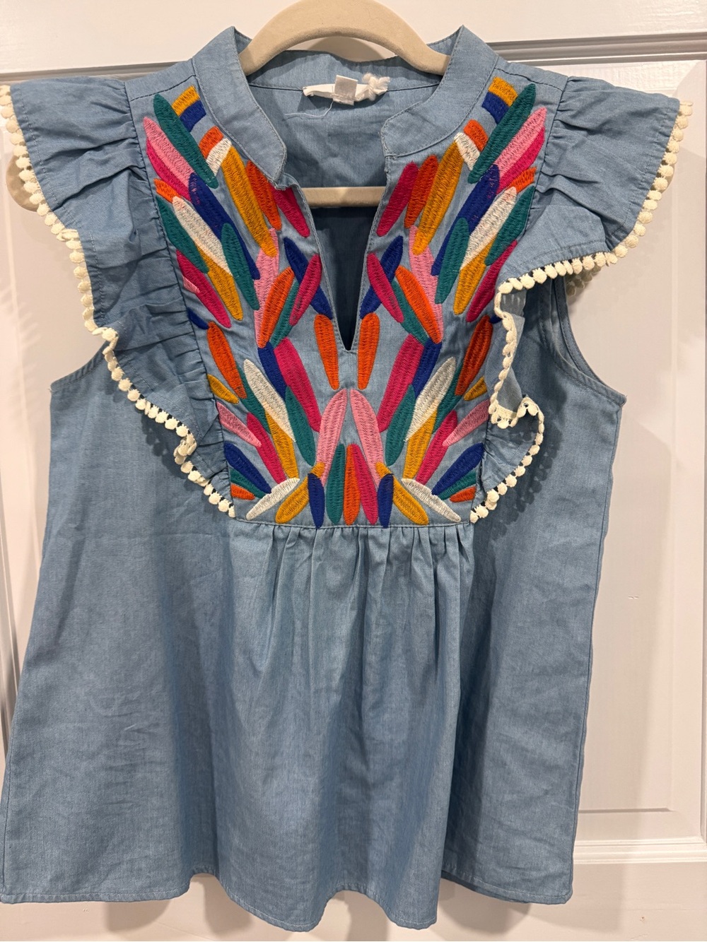THML XS Light Blue Chambray Top with Multicolor Embroidery